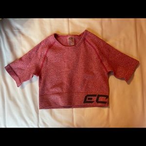 ARISE COMFORT CROPPED SHORTSLEEVE